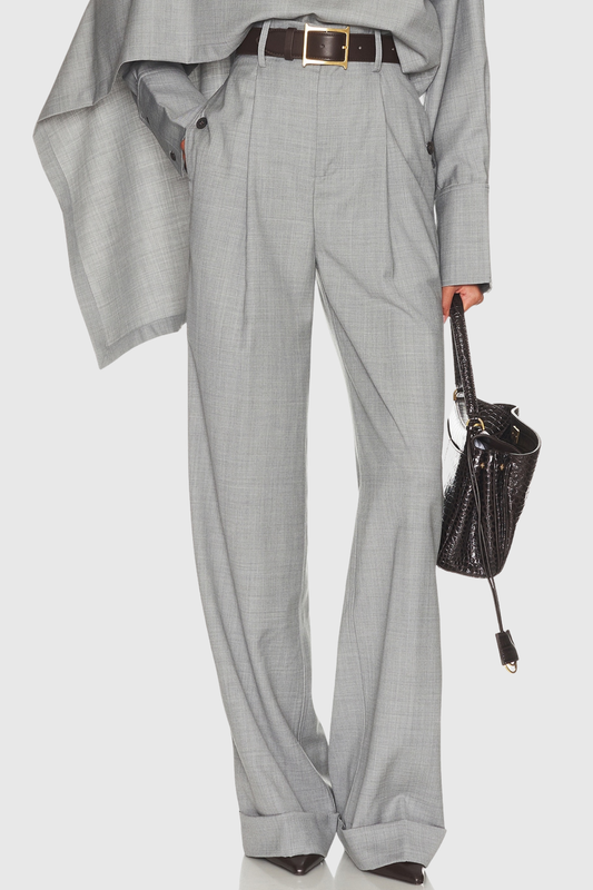 Elegantly Styled Trousers for Everyday Wear