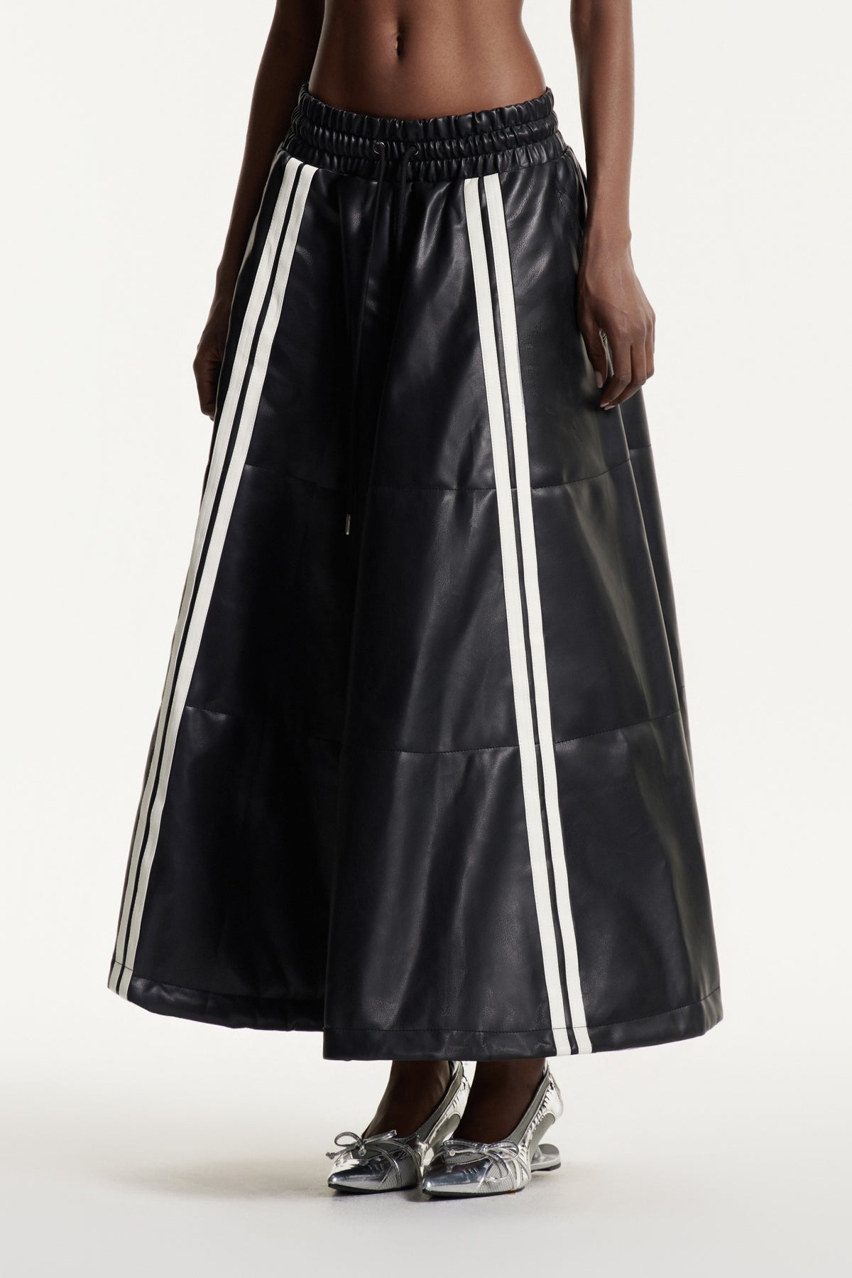 Classic Vintage Garment with a Flattering Fit