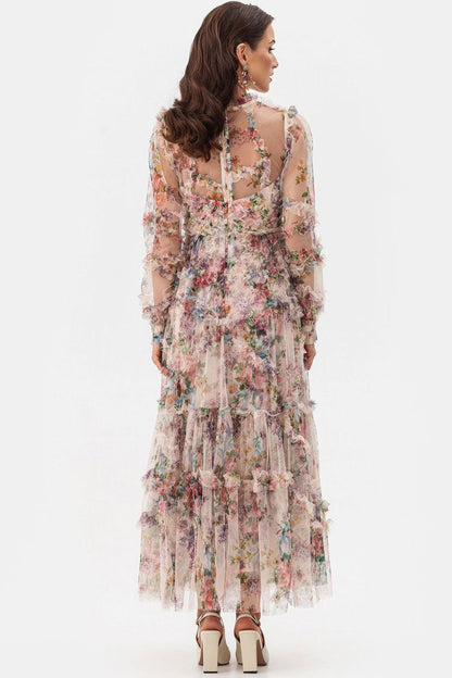 Gracefully Styled Dress for Any Occasion