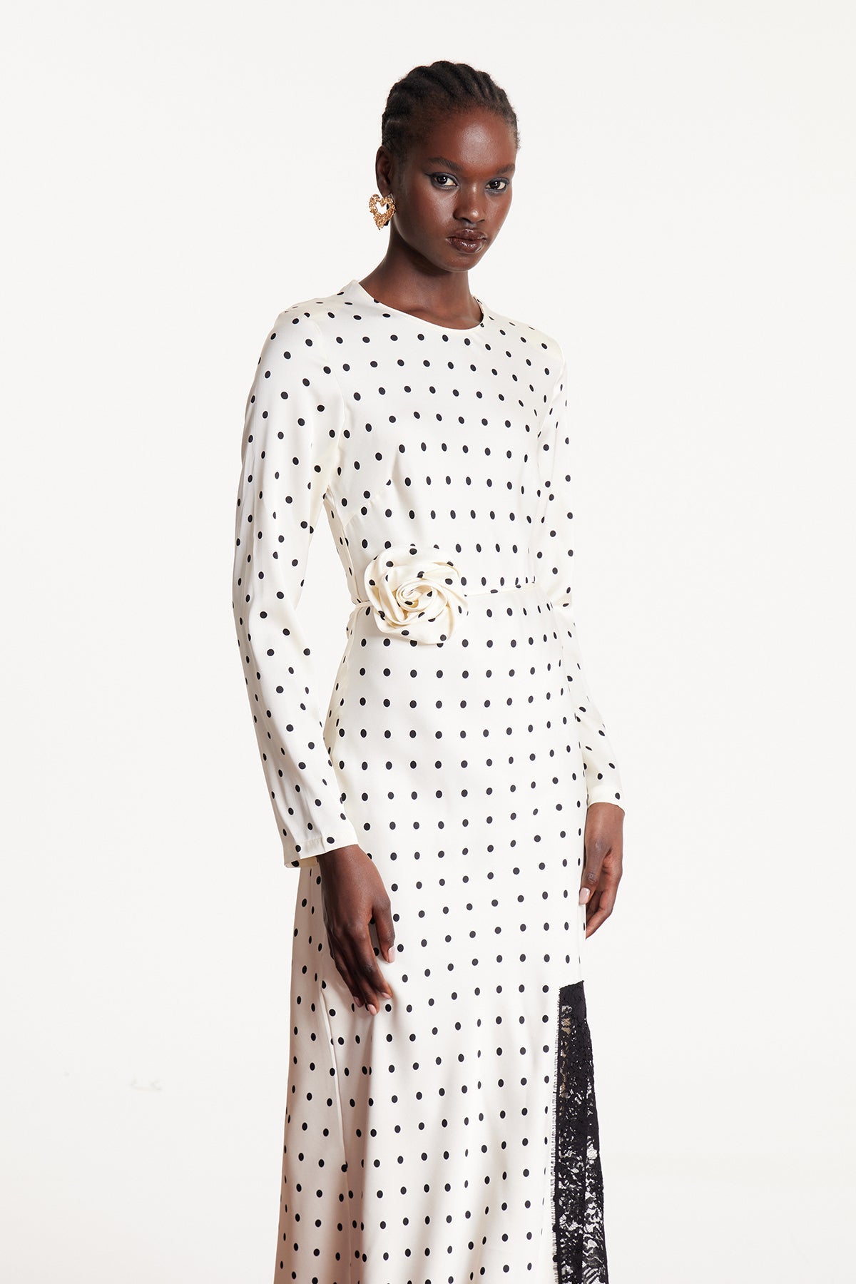 Classic Vintage Dress with a Flattering Fit