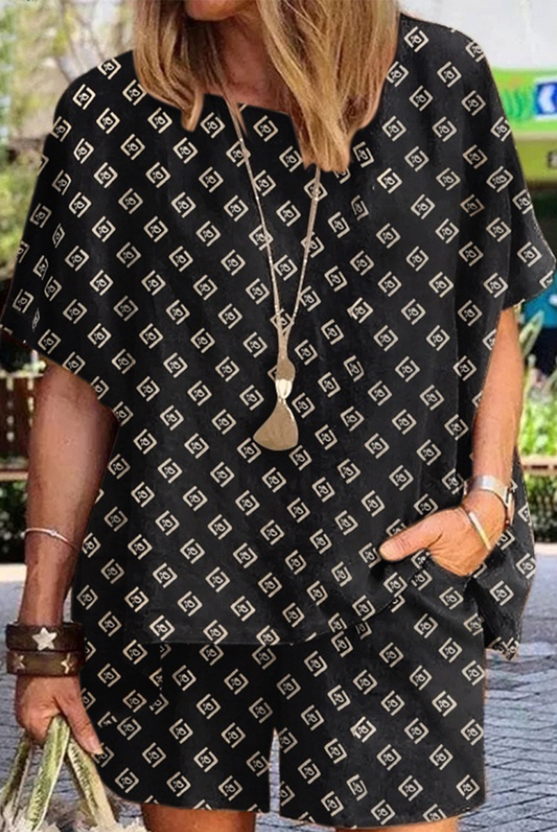Beautifully Finished Garment in a Timeless Design