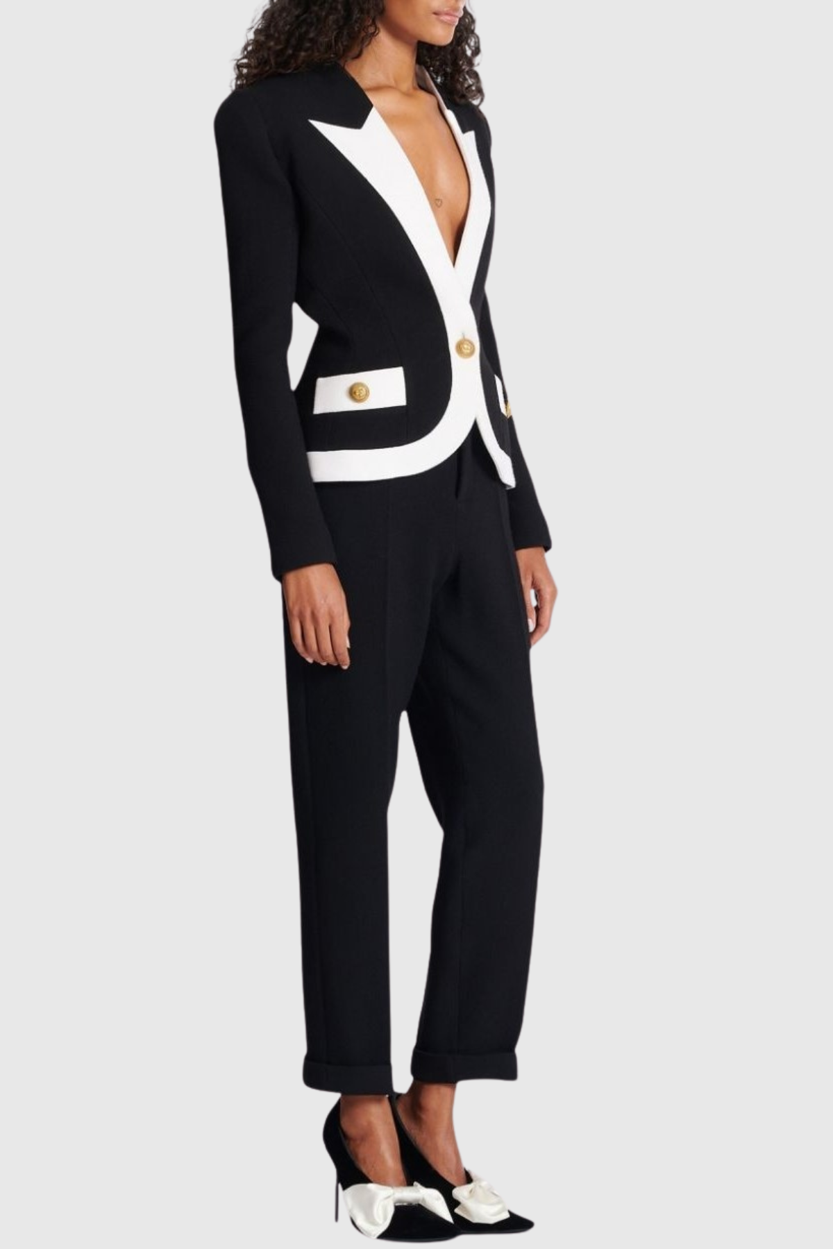 Beautifully Finished Garment in a Timeless Design