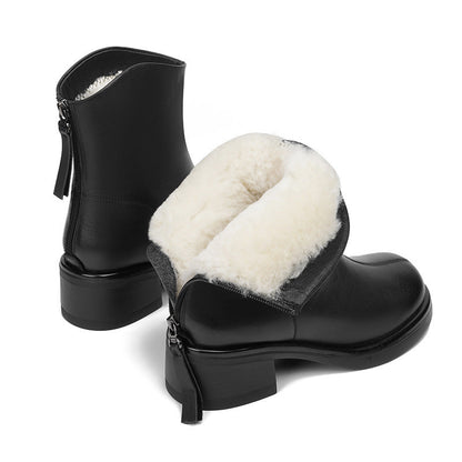 Polished Boots with an Effortless Classic Look