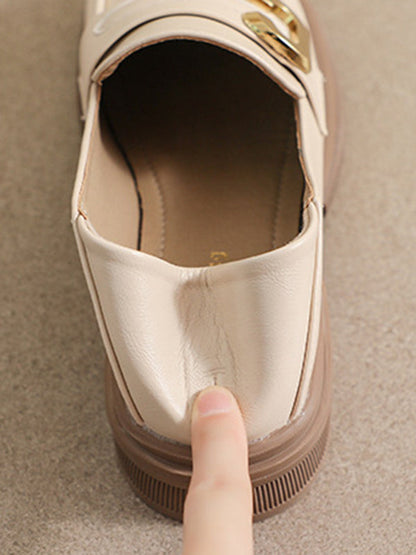 Well Tailored Shoes with a Graceful Silhouette