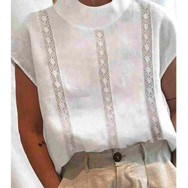 Effortlessly Elegant Blouse with a Timeless Design