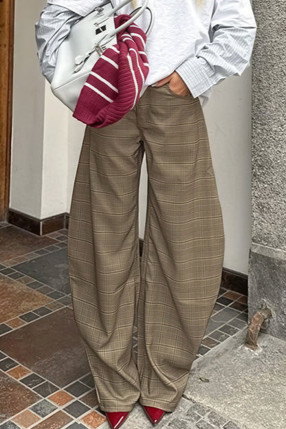 Well Tailored Pants with a Graceful Silhouette