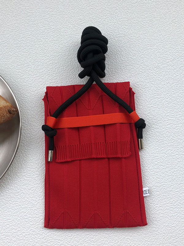 Well Tailored Bag with a Graceful Silhouette