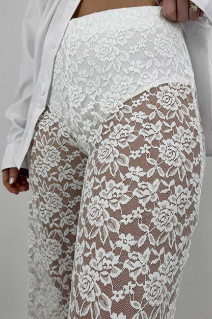 Effortlessly Elegant Pants with a Timeless Design