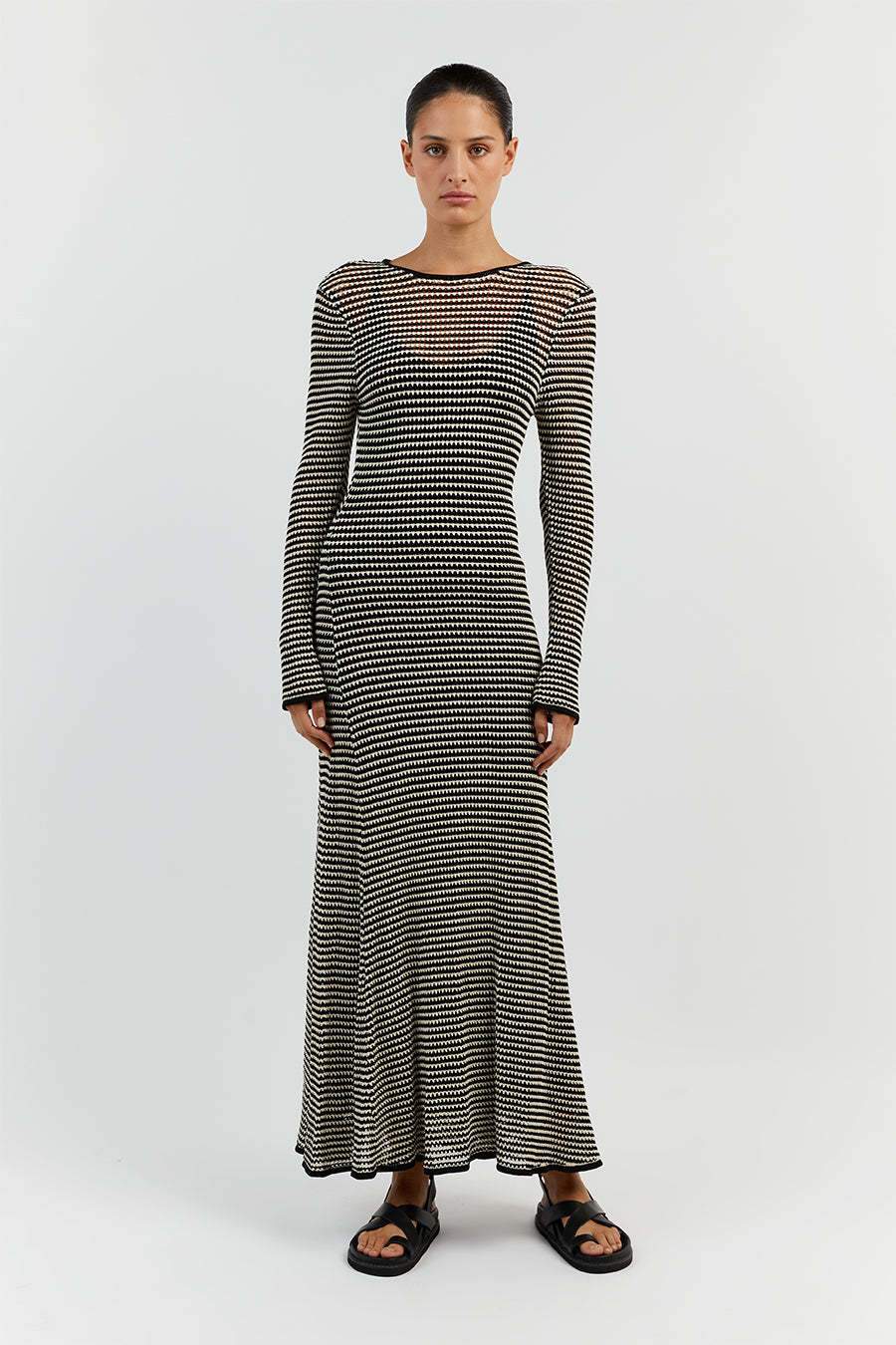 Classic Vintage Dress with a Flattering Fit