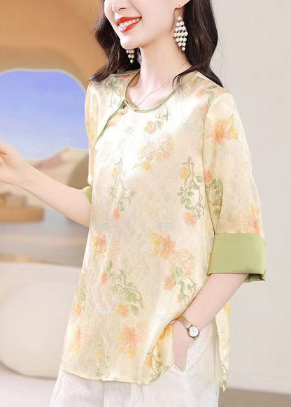 Polished Top with an Effortless Classic Look