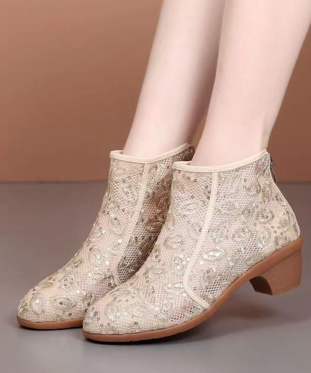 Polished Boots with an Effortless Classic Look
