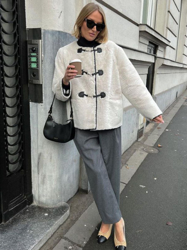 Gracefully Styled Cardigan for Any Occasion