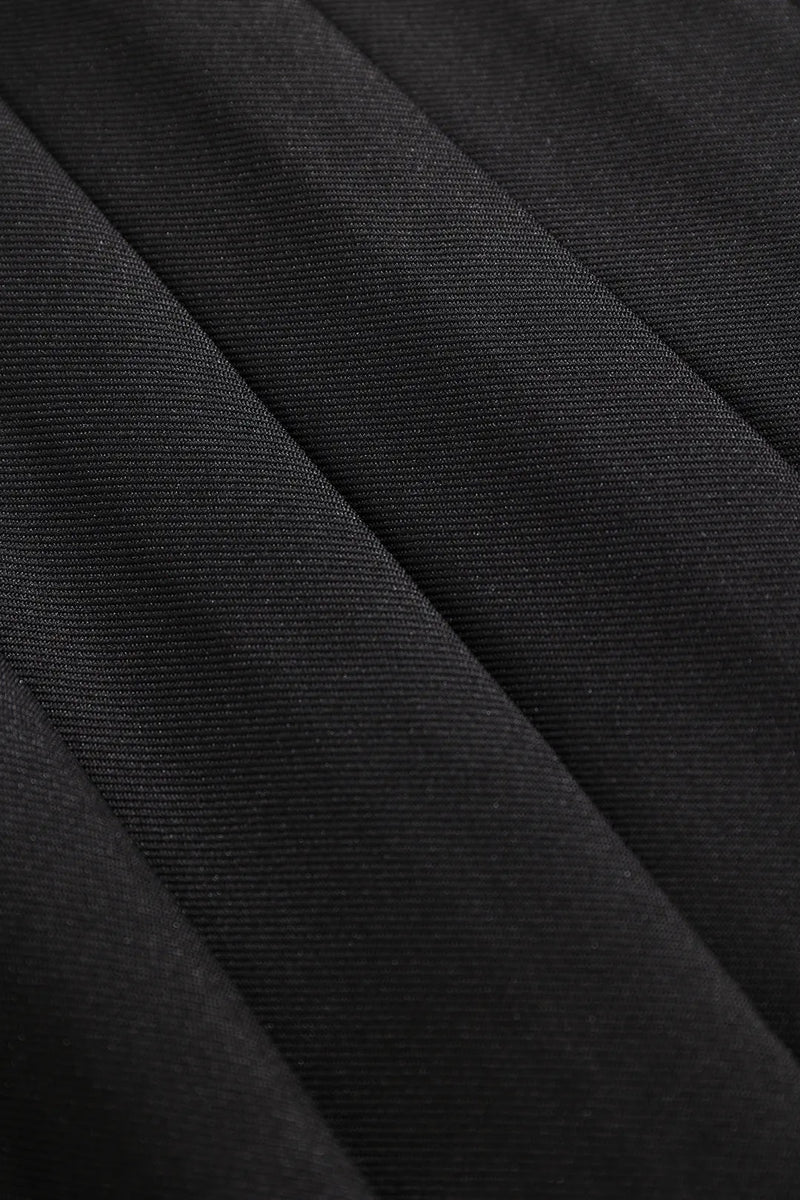 Effortlessly Elegant Garment with a Timeless Design