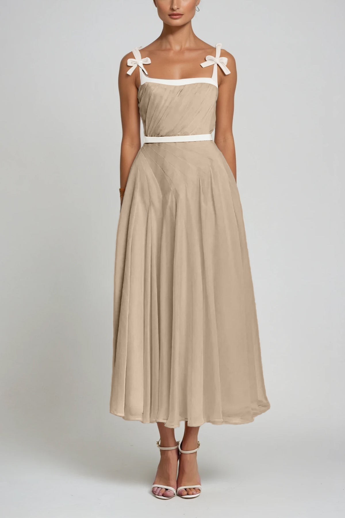 Gracefully Styled Dress for Any Occasion
