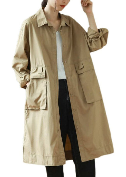 Well Tailored Coat with a Graceful Silhouette