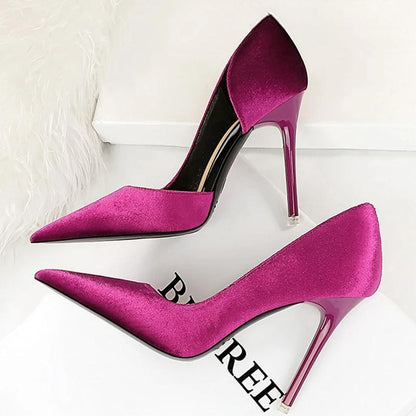 Classic Vintage Shoes with a Flattering Fit