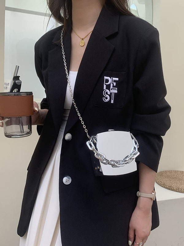Gracefully Styled Bag for Any Occasion