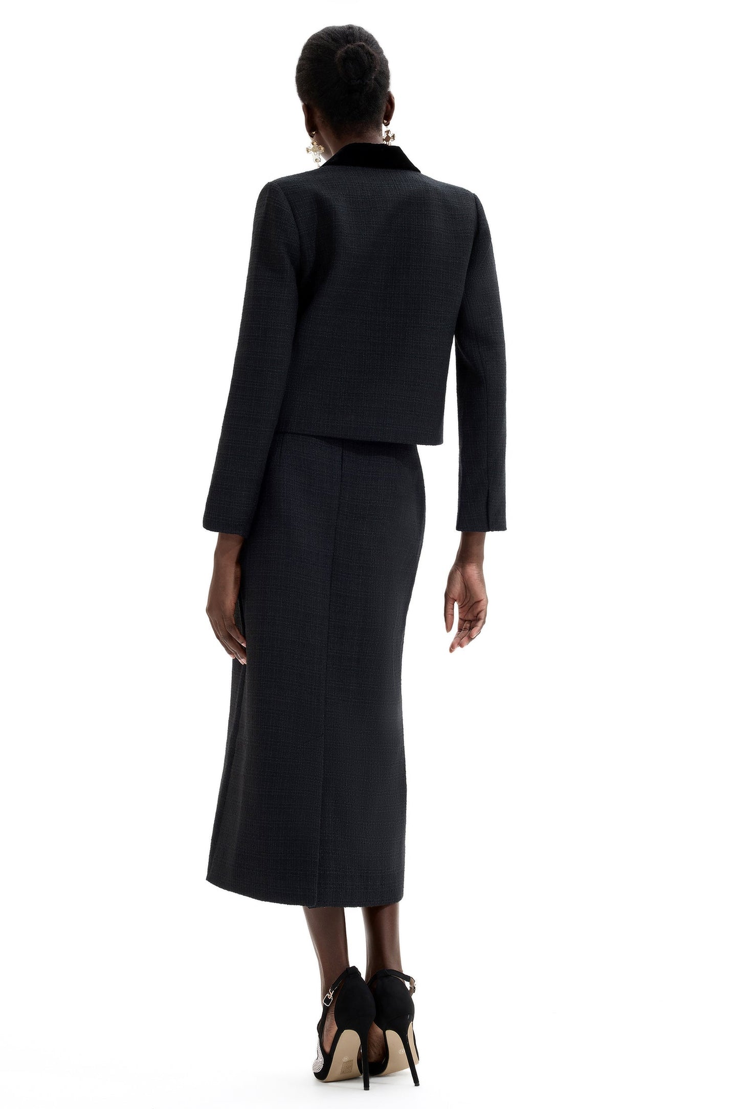 Beautifully Finished Garment in a Timeless Design