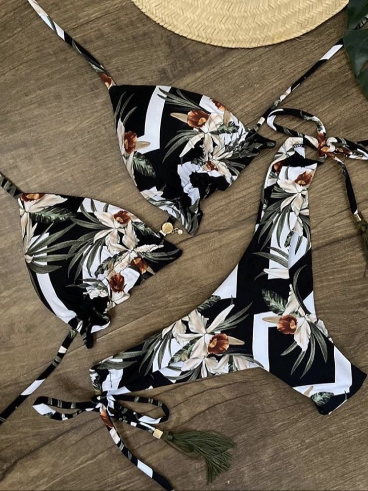 Classic Vintage Bikini with a Flattering Fit