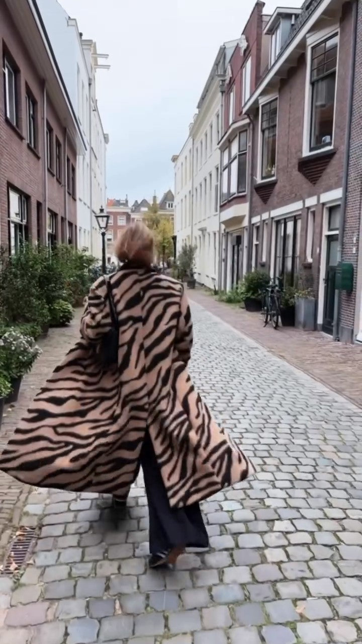 Classic Vintage Coat with a Flattering Fit