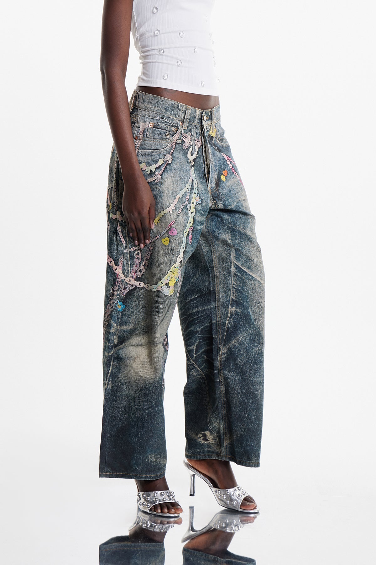 Well Tailored Garment with a Graceful Silhouette
