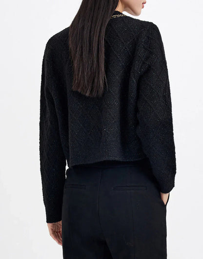 Elegantly Styled Cardigan for Everyday Wear