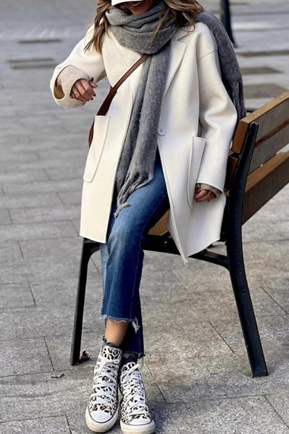 Well Tailored Jacket with a Graceful Silhouette
