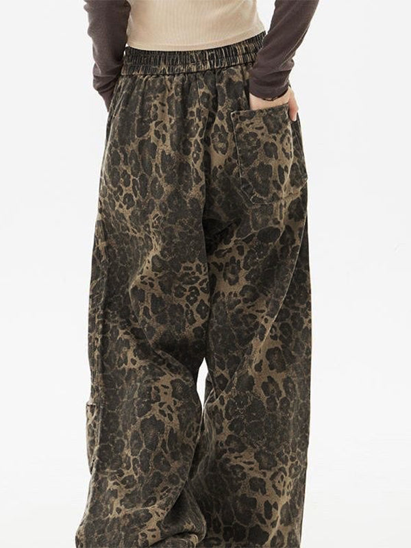 Elegantly Styled Pants for Everyday Wear