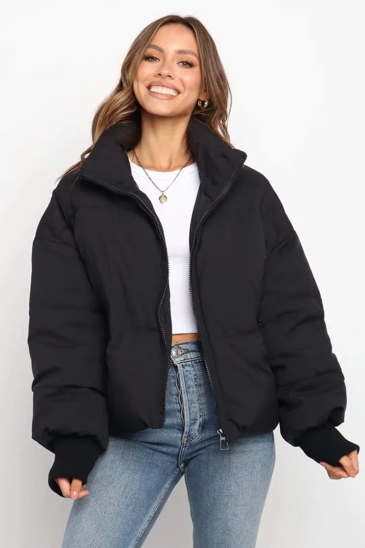 Well Tailored Jacket with a Graceful Silhouette
