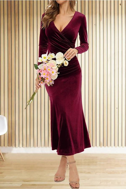 Sophisticated Dress with a Clean Classic Look