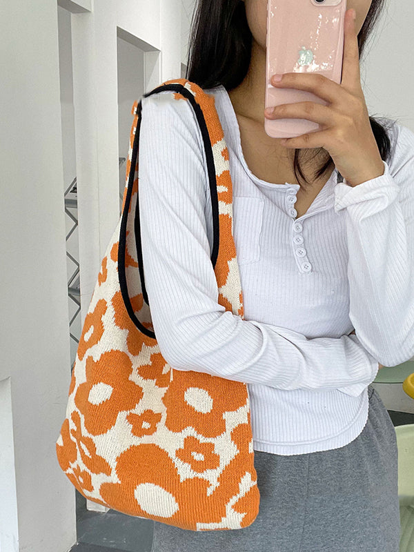 Beautifully Finished Bag in a Timeless Design