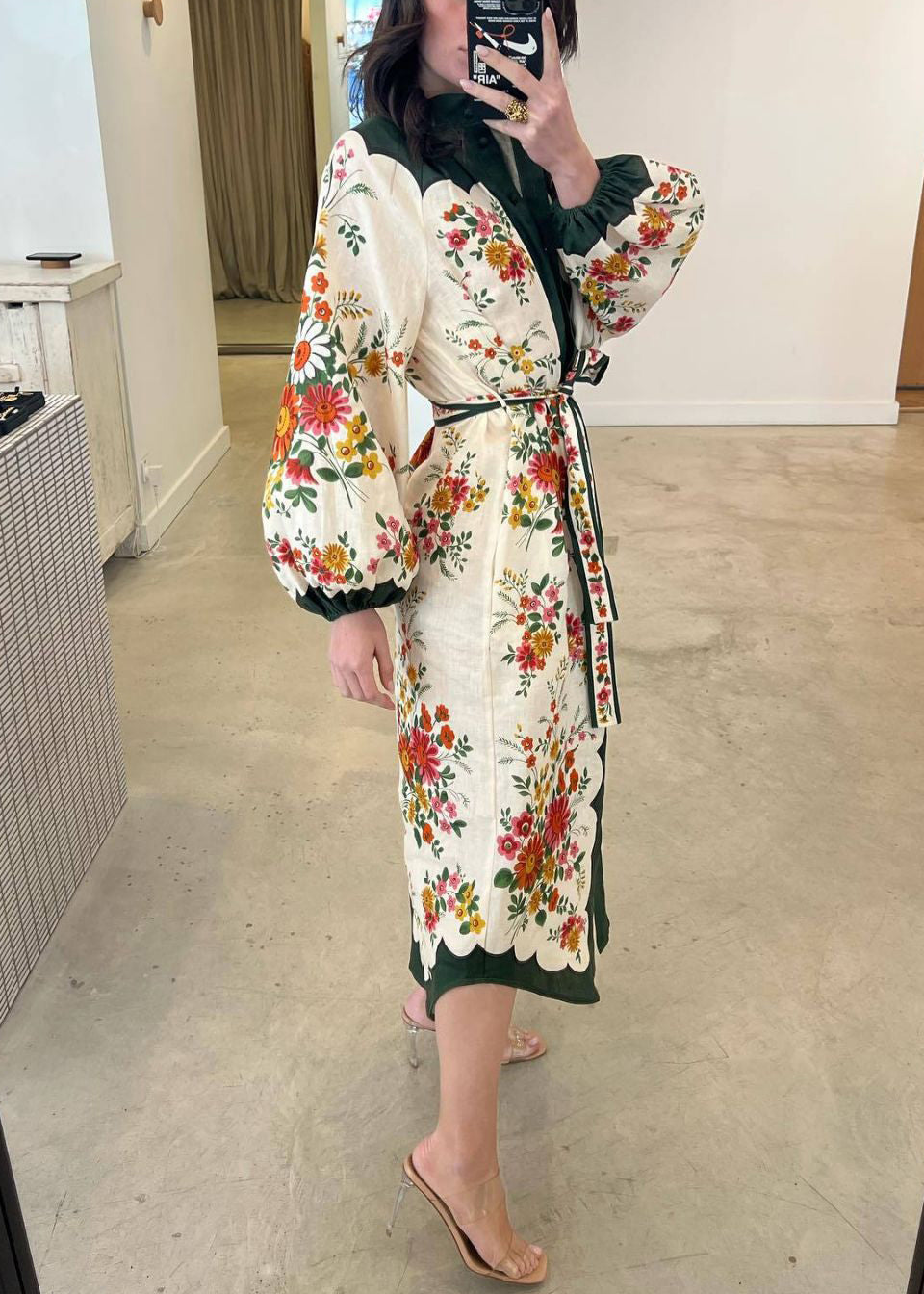 Well Tailored Dress with a Graceful Silhouette