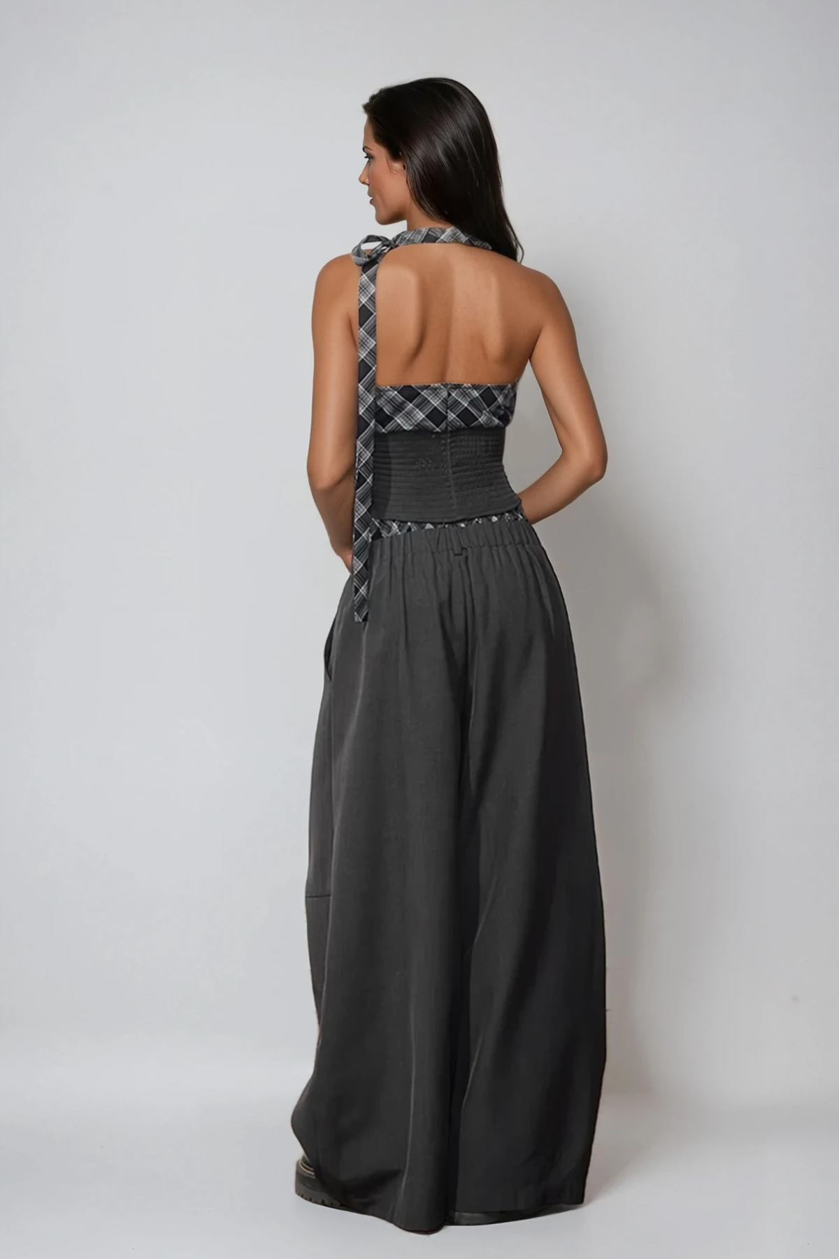 Beautifully Finished Pants in a Timeless Design