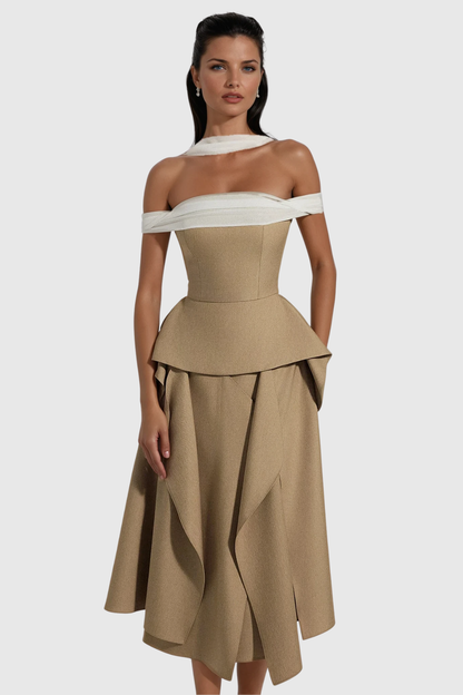 Classic Vintage Dress with a Flattering Fit