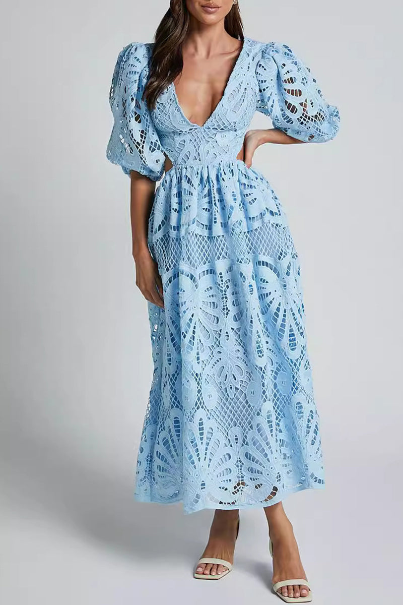 Beautifully Finished Dress in a Timeless Design