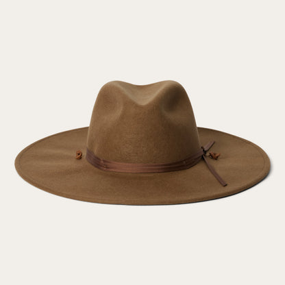 Classic Vintage & Enduringly Stylish Garment