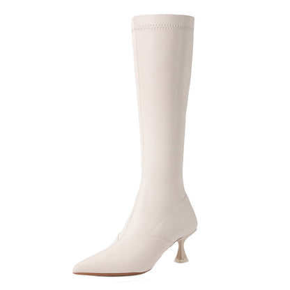 Well Tailored Boots with a Graceful Silhouette