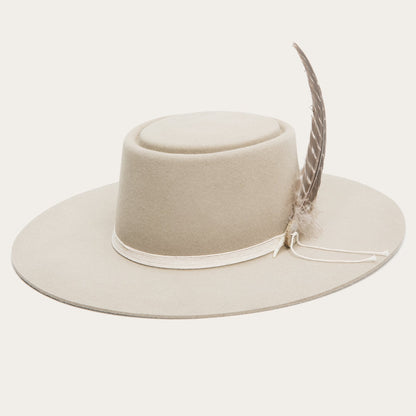 Sophisticated Garment with a Clean Classic Look