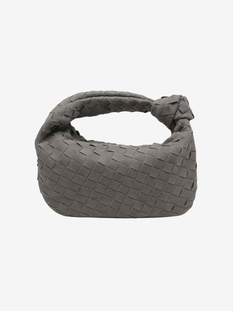 Well Tailored Bag with a Graceful Silhouette