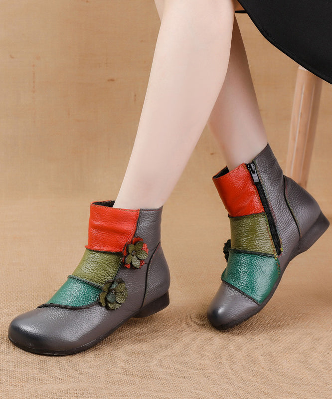 Well Tailored Boots with a Graceful Silhouette