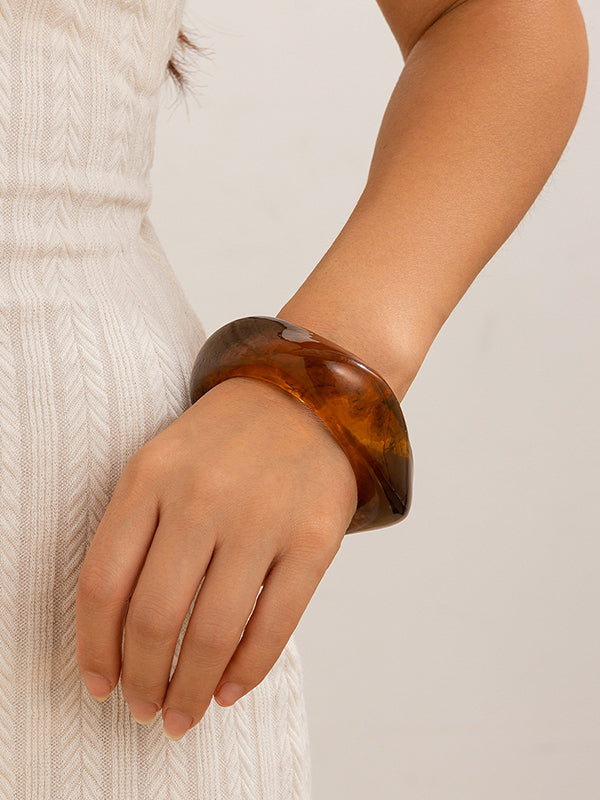 Gracefully Styled Garment for Any Occasion