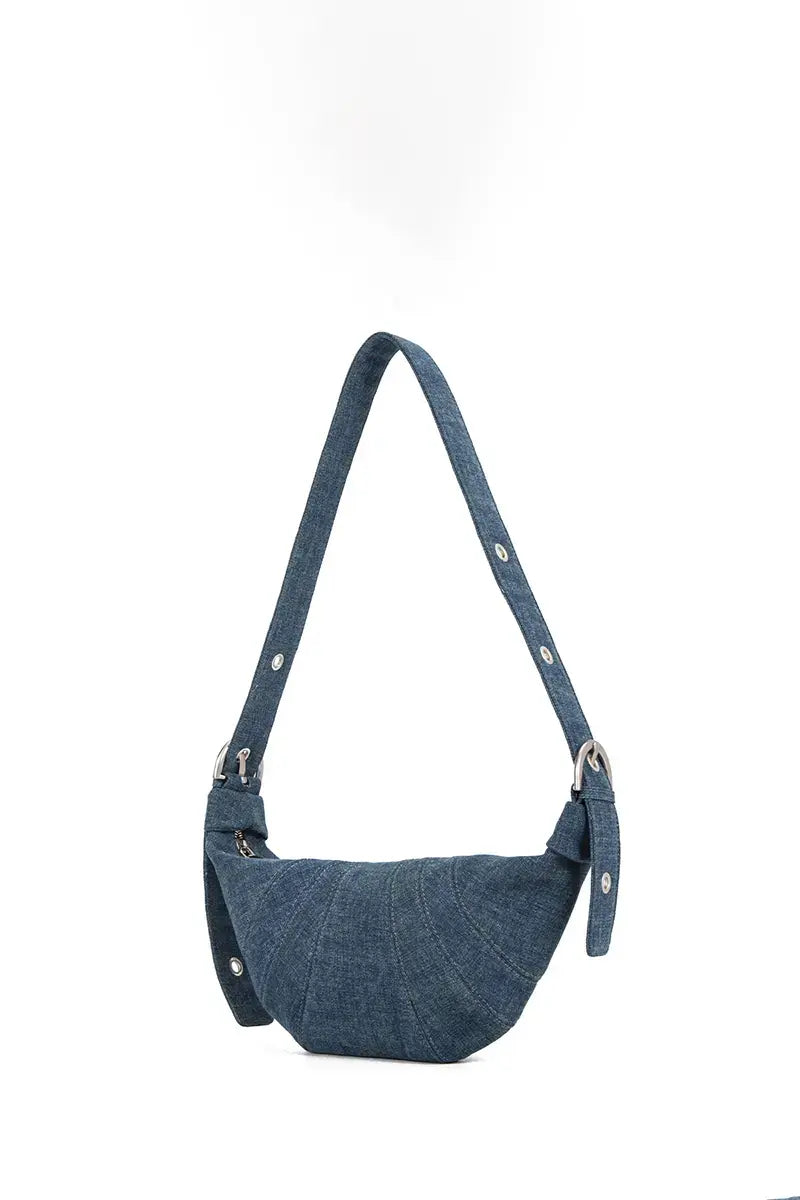 Gracefully Styled Bag for Any Occasion