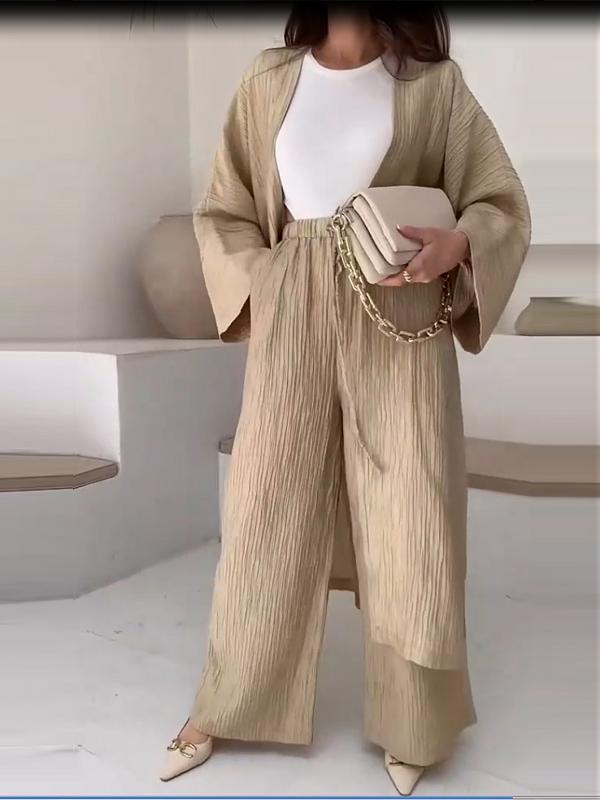 Effortlessly Elegant Garment with a Timeless Design