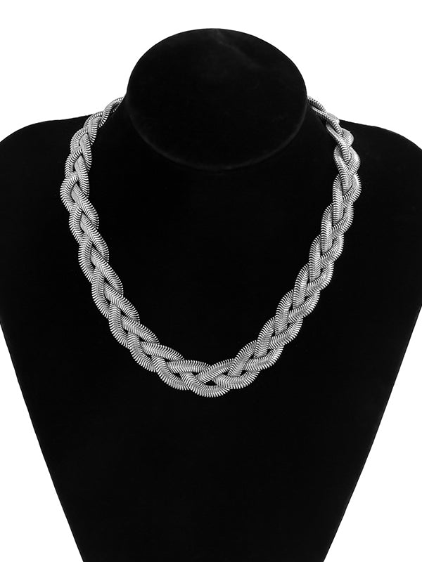 Sophisticated Garment with a Clean Classic Look