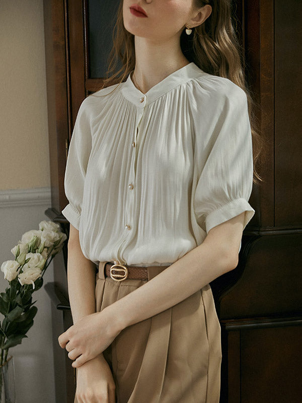 Beautifully Crafted Blouse in a Classic Style