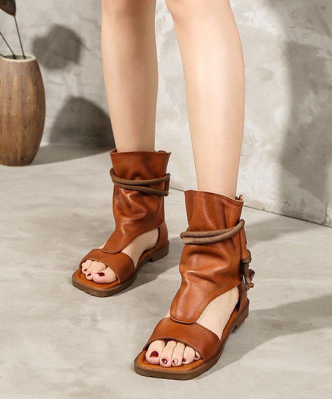 Effortlessly Elegant Sandals with a Timeless Design
