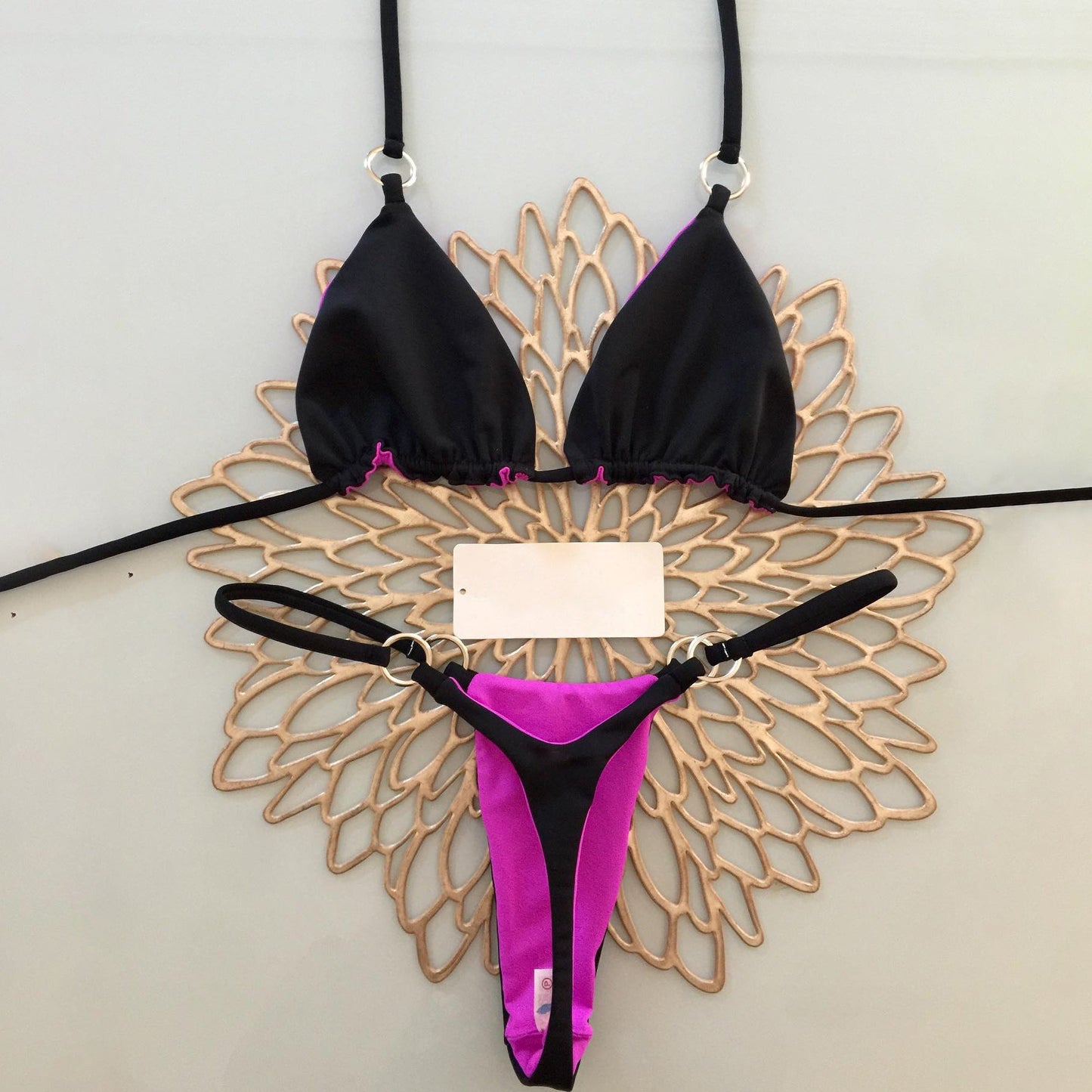 Effortlessly Elegant Bikini with a Timeless Design