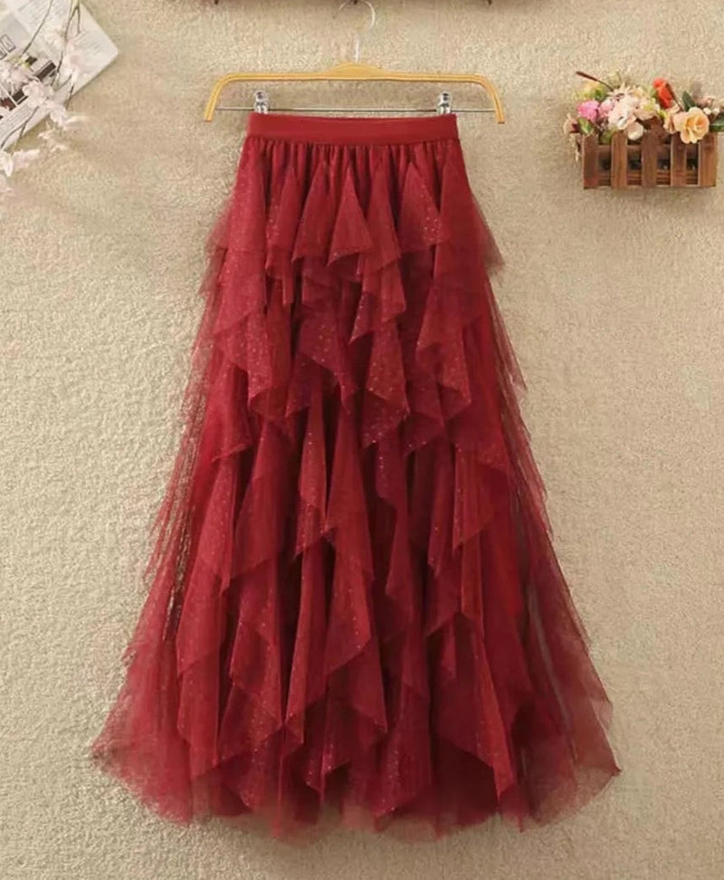 Well Tailored Garment with a Graceful Silhouette