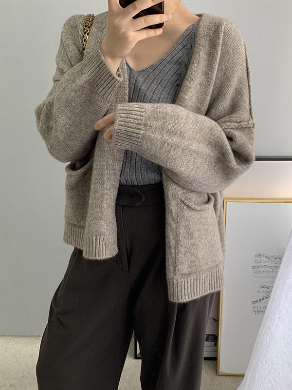 Classic Vintage Cardigan with a Flattering Fit