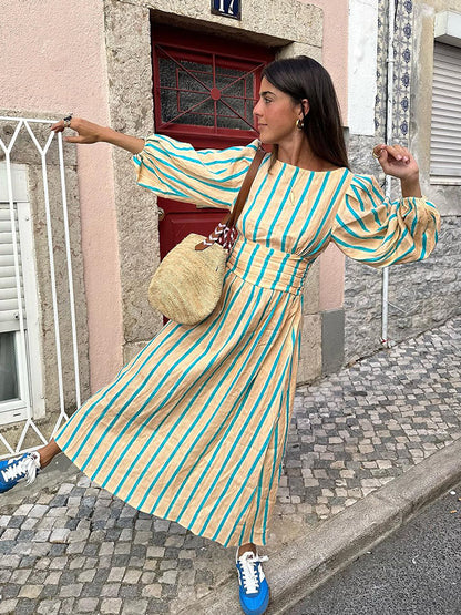 Effortlessly Elegant Dress with a Timeless Design